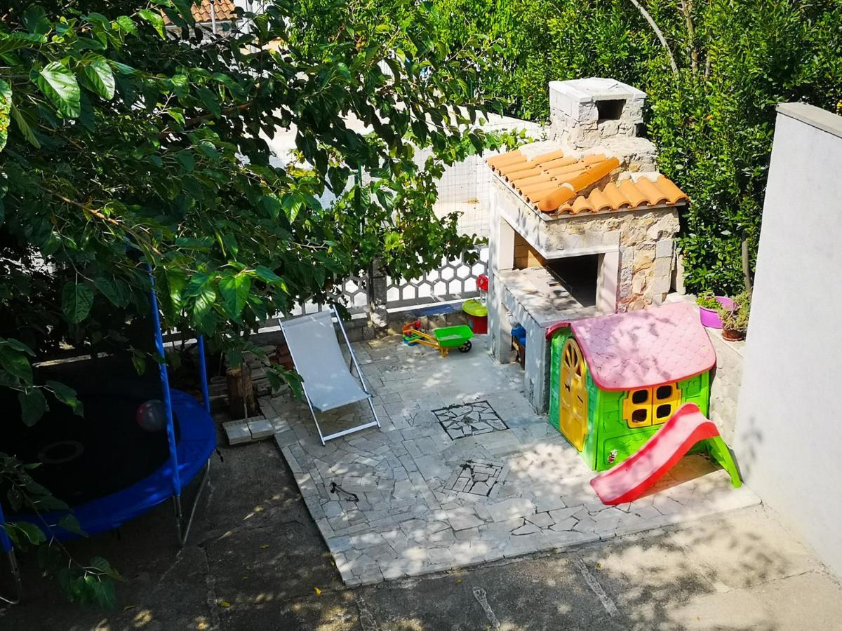 Apartment Magdic Brzac Exterior foto